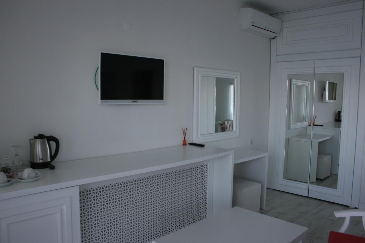 Beyaz Cinar Butik Hotel อัคชาโคชา ภายนอก รูปภาพ